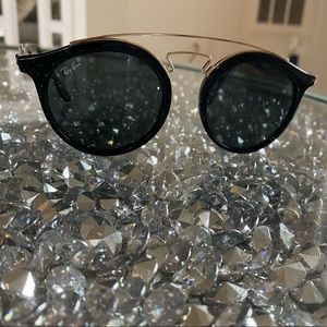 Women’s Ray-Ban RB4257F